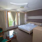 Ustra Hotel