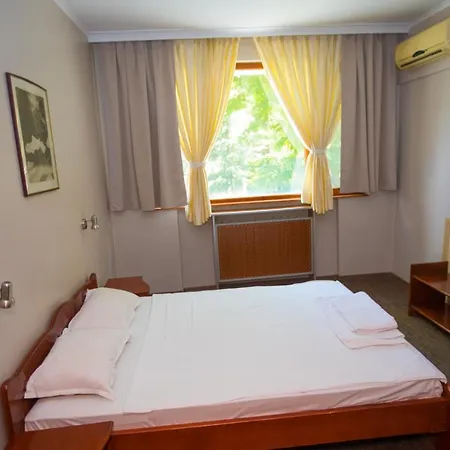 Ustra Hotel