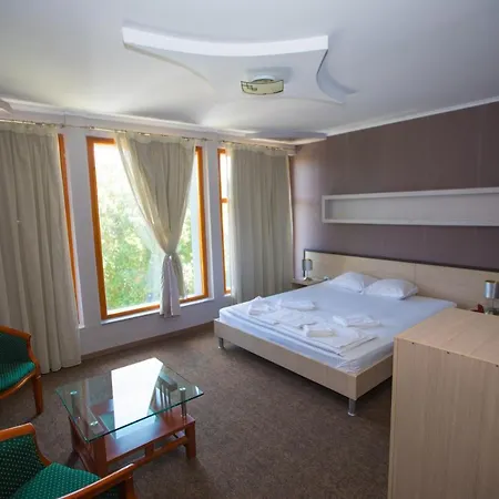 Ustra Hotel
